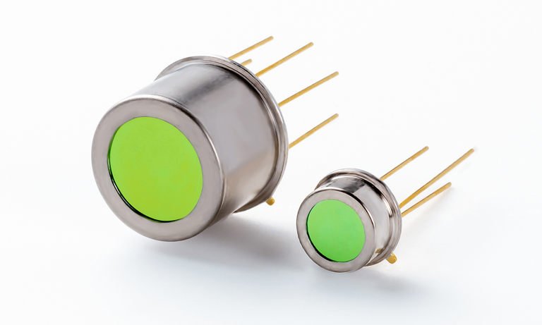 InAsSb photovoltaic detectors