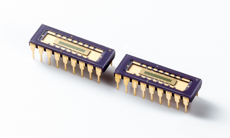 InGaAs photodiode array